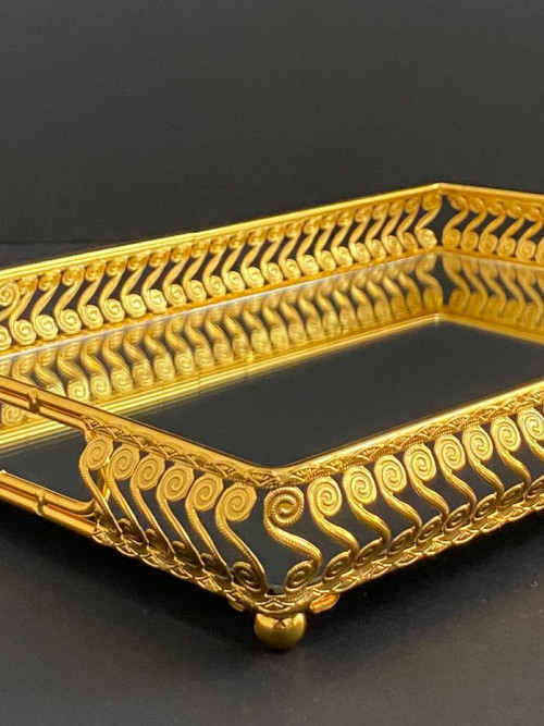 Wear a gold mirror, size 30*21 cm