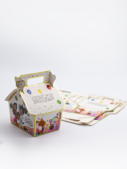 Eid gift boxes are easy to assemble, consisting of 3 pieces