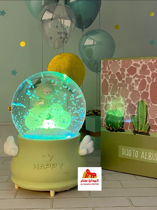 Illuminated glass crystal with music in a distinctive and elegant design