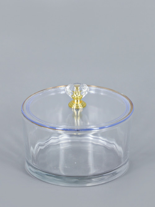 مقسم مكسرات بلاستيك ذهبي دائري الشكل بغطاء انيق شفاف مقاس: 20*25 سم