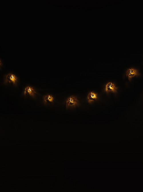 Decorative lamps powered by batteries in the form of a crescent and a star, size 1.80 meters