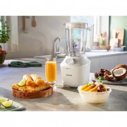 Philips electric blender, plastic bowl1.9 liters.  450 watts, HR2041/10