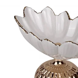 Distinctive ceramic serving dish - white and golden - 17 x 30 cm