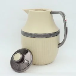 Tea thermos with black handle, 1 liter
