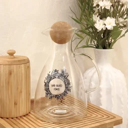 Jack's distinctive and elegant glass juice bottle - 1 liter / 0.6