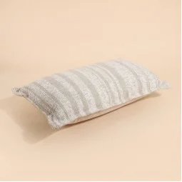 Striped cushion with an elegant design - 28 x 50 cm - 2G4N300006