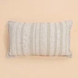 Striped cushion with an elegant design - 28 x 50 cm - 2G4N300006